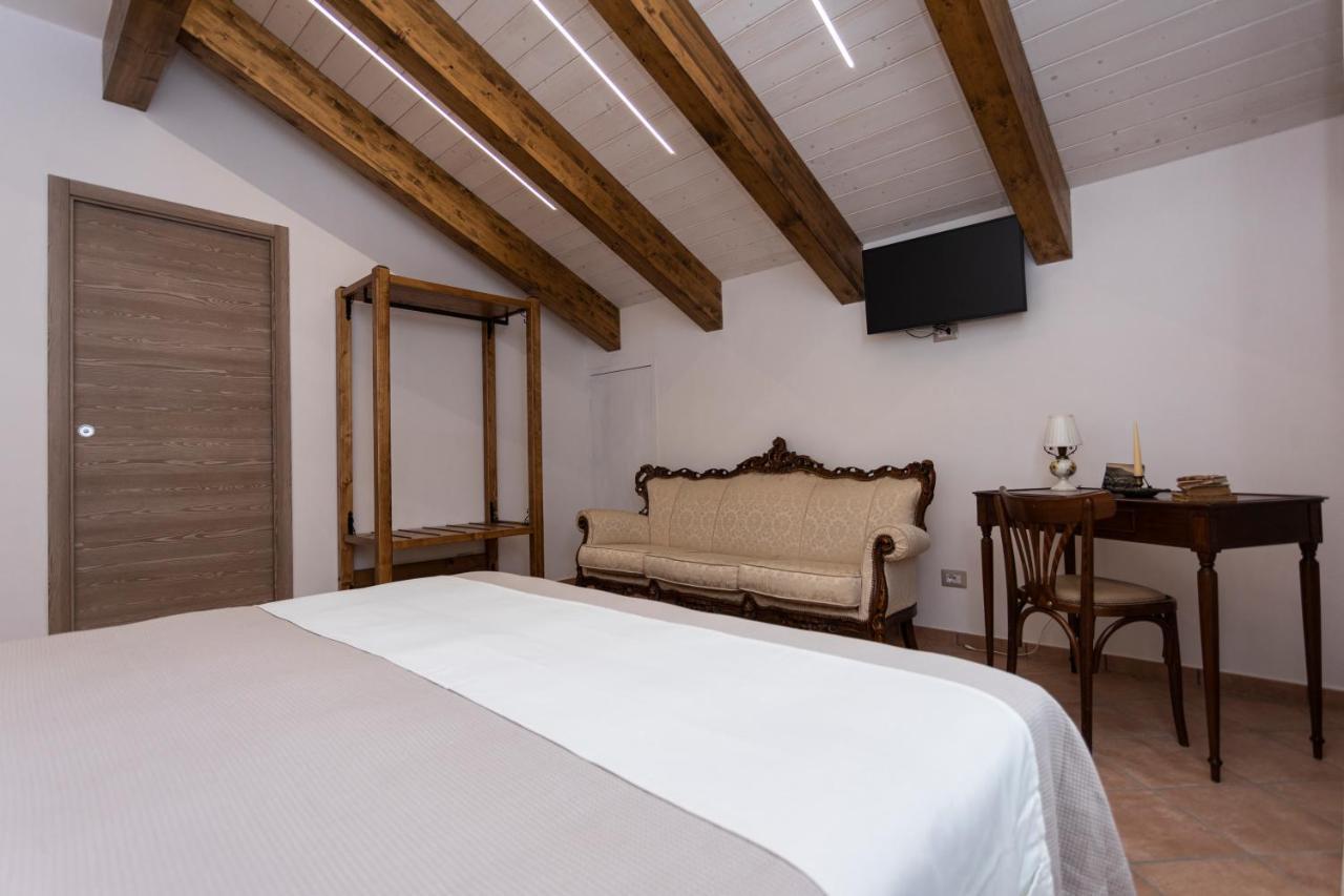 Agriturismo Punta San Lazzaro 아제롤라 외부 사진